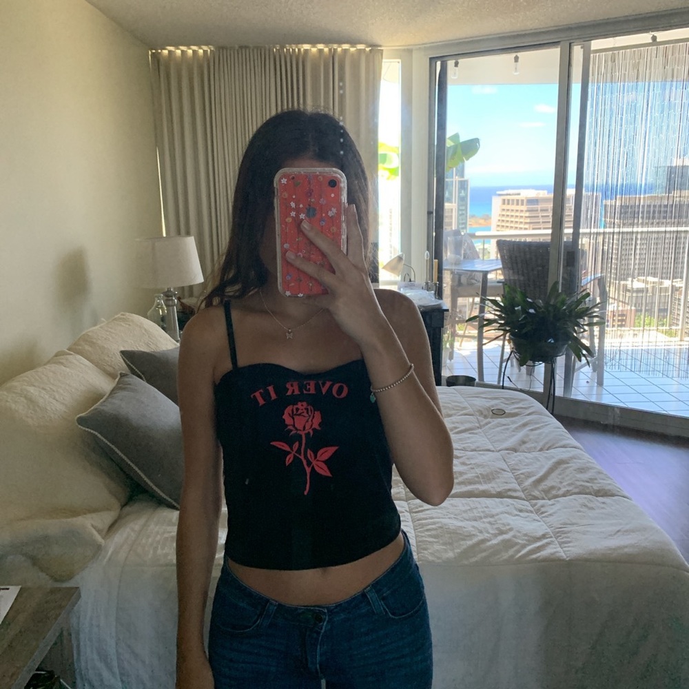 Velvet Over it tank 🌹🖤